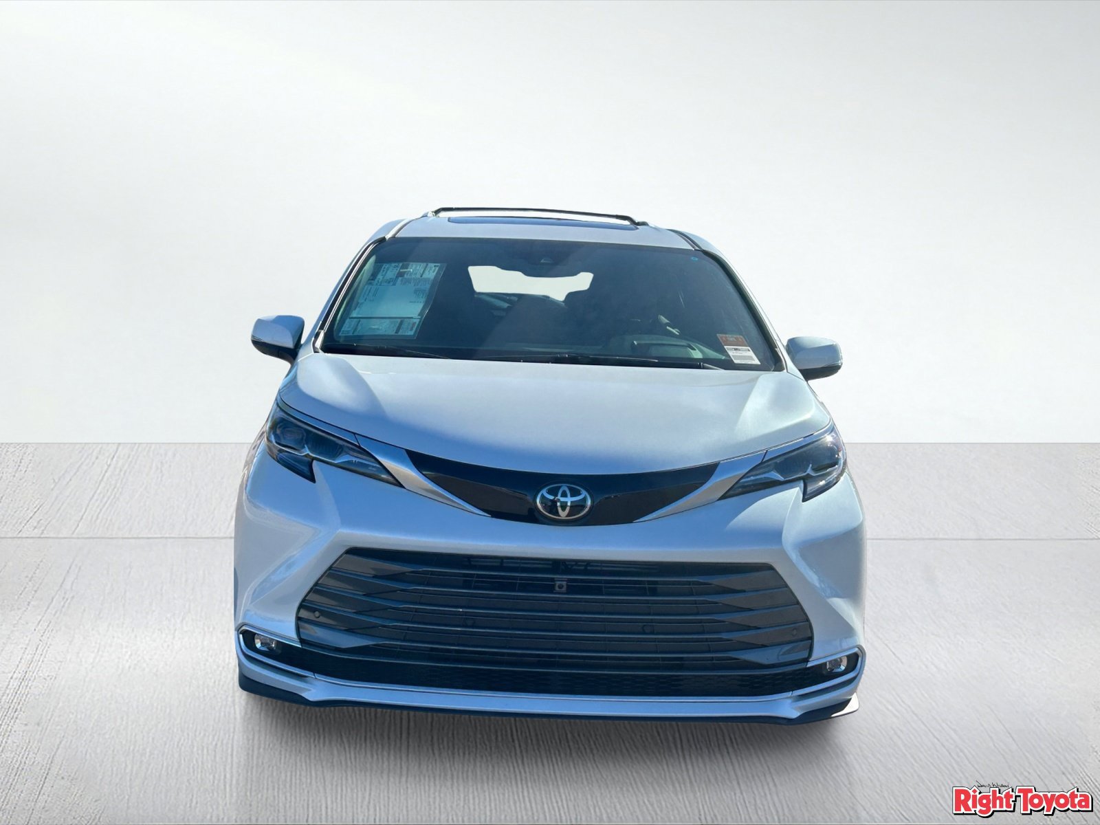 New 2026 Toyota Sienna Platinum AWD/4WD image 9