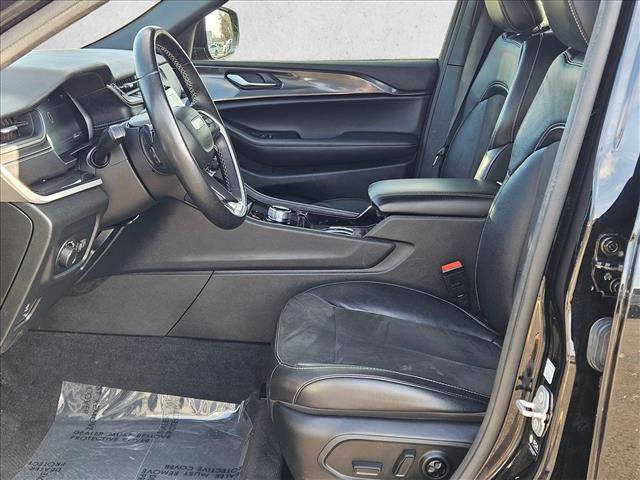 Used 2021 Jeep Grand Cherokee L Laredo image 15