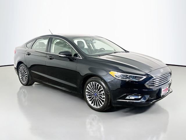 Used 2017 Ford Fusion SE w/ Equipment Group 202A image 16