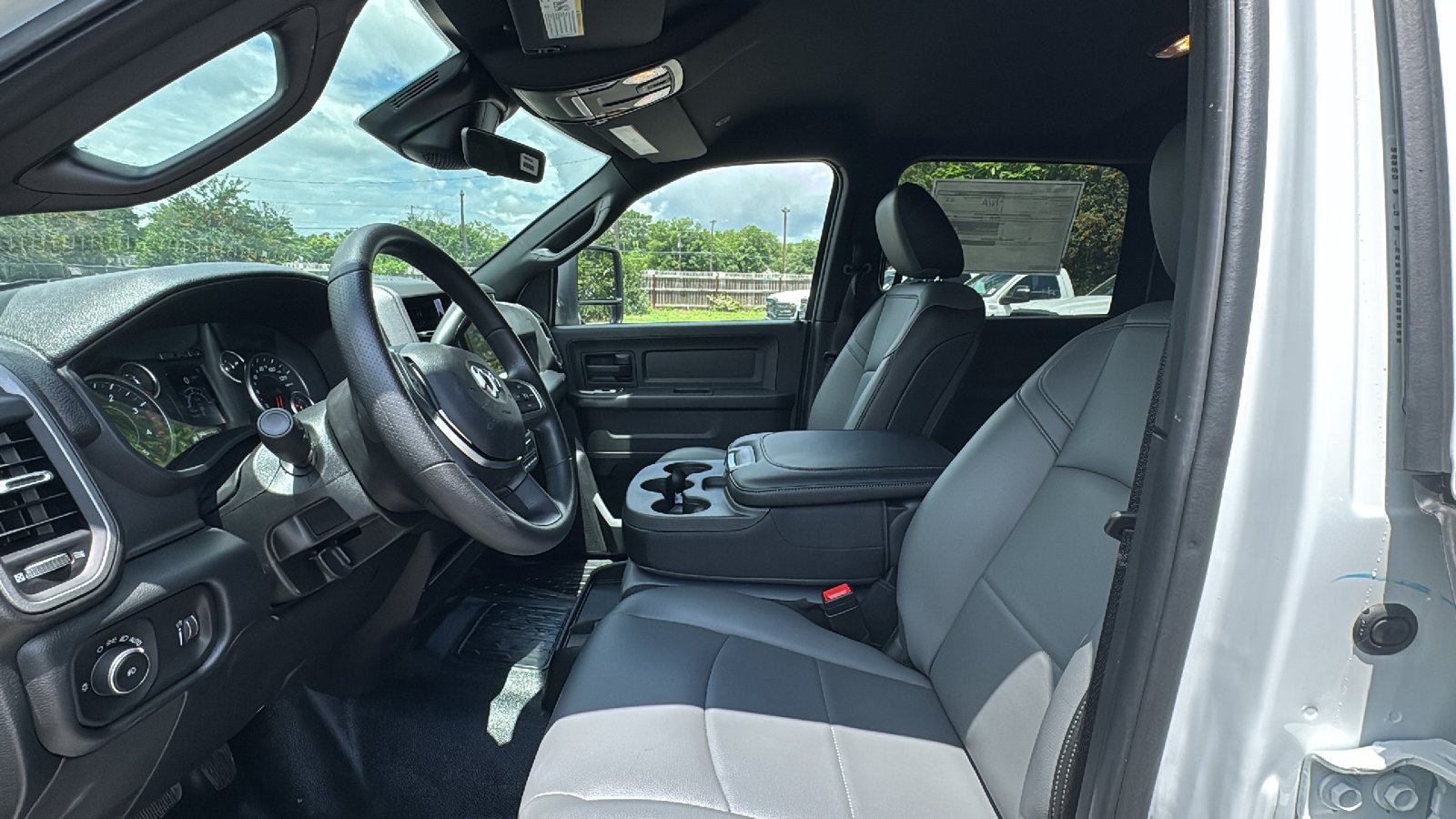 New 2026 RAM 4500 Tradesman AWD/4WD image 9
