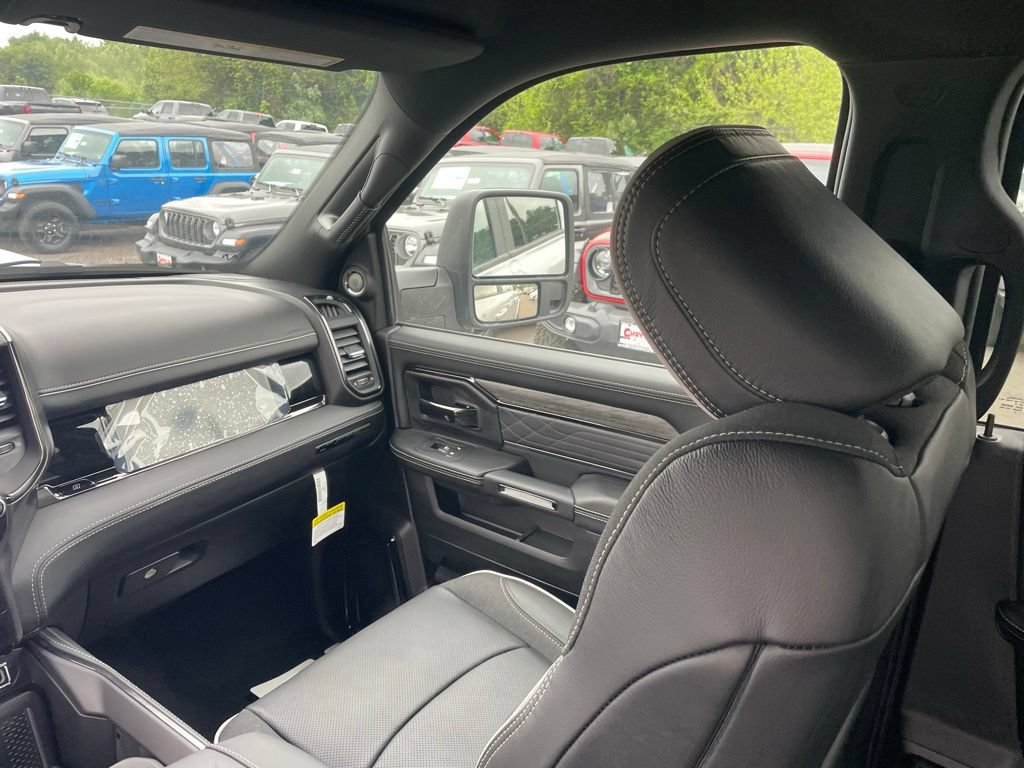 New 2026 RAM 2500 Limited AWD/4WD image 21