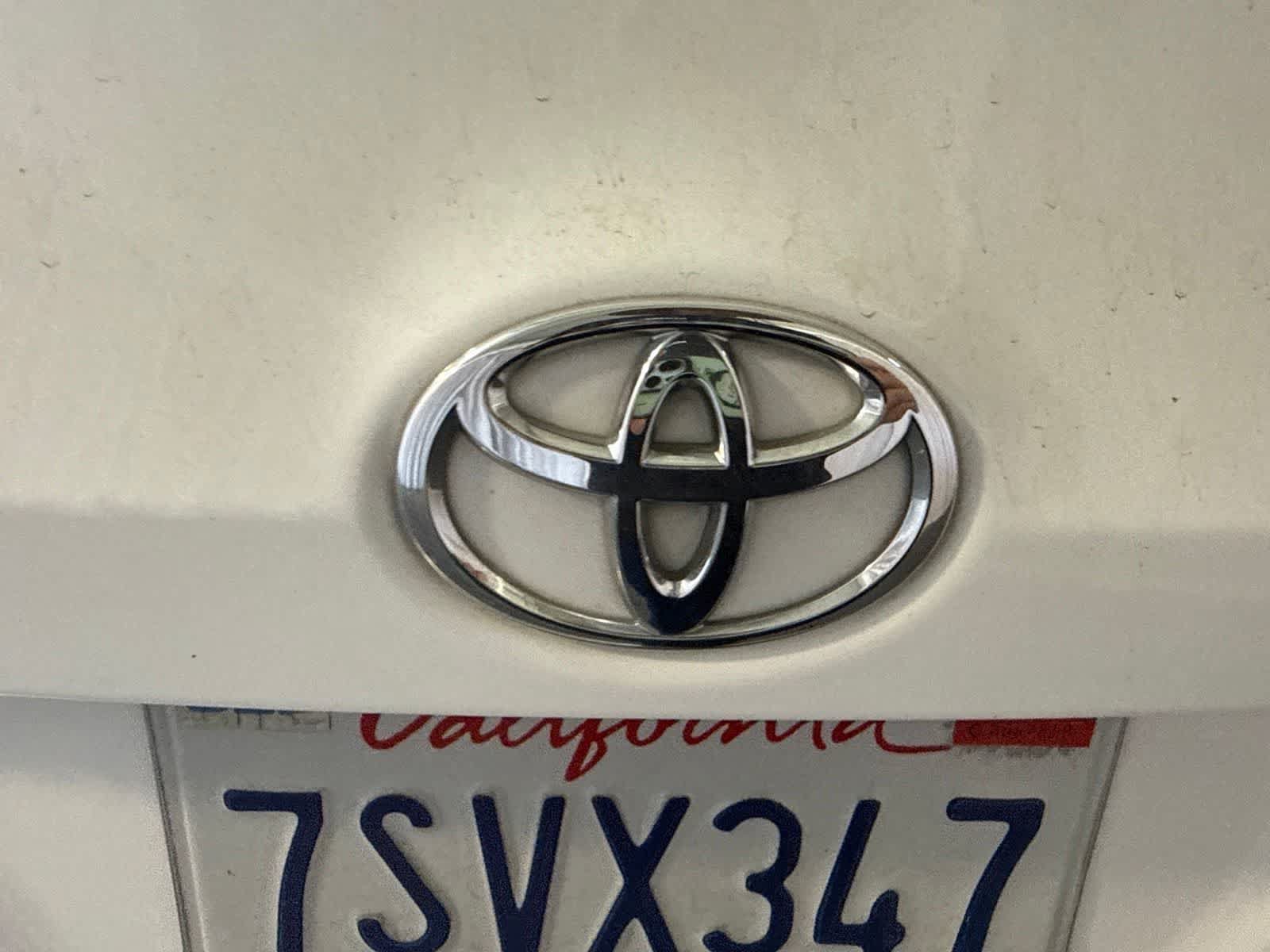 Used 2016 Toyota Corolla LE FWD image 14