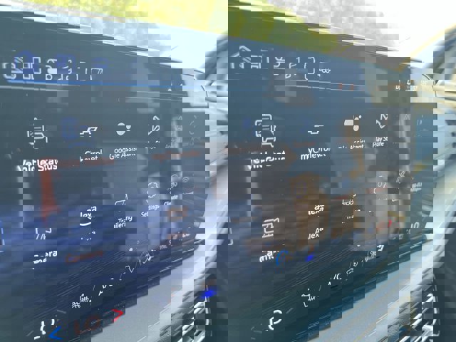 New 2025 Chevrolet Traverse LT w/ LPO, Floor Liner Package image 14