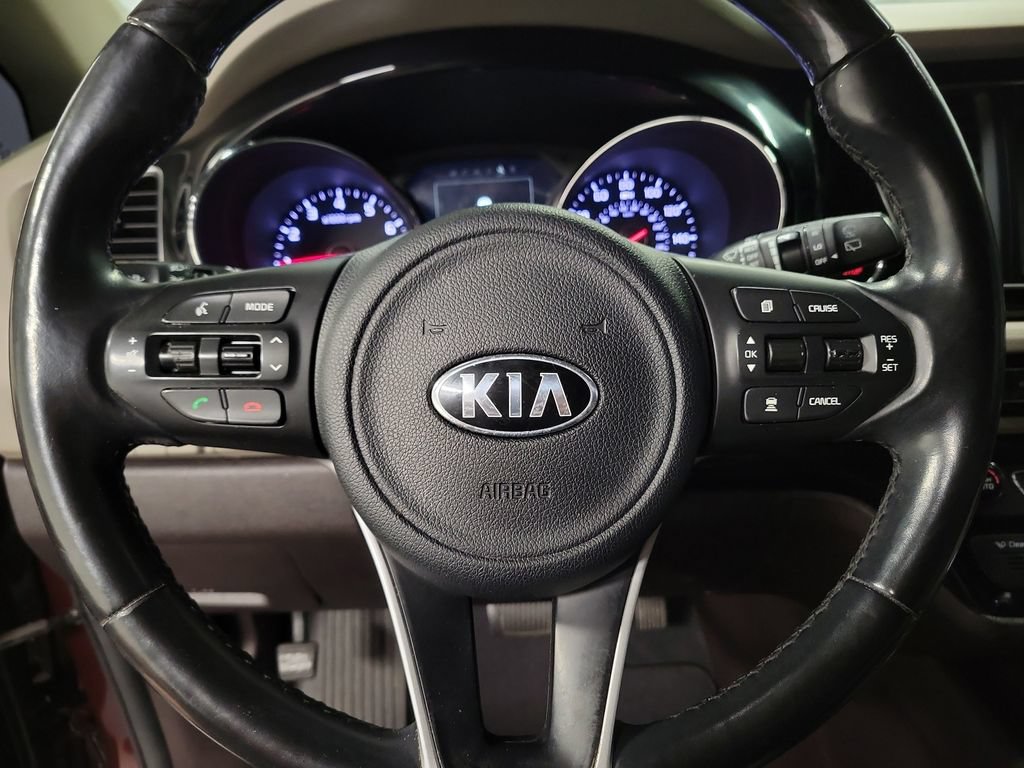 Used 2018 Kia Sedona SX Limited FWD image 19