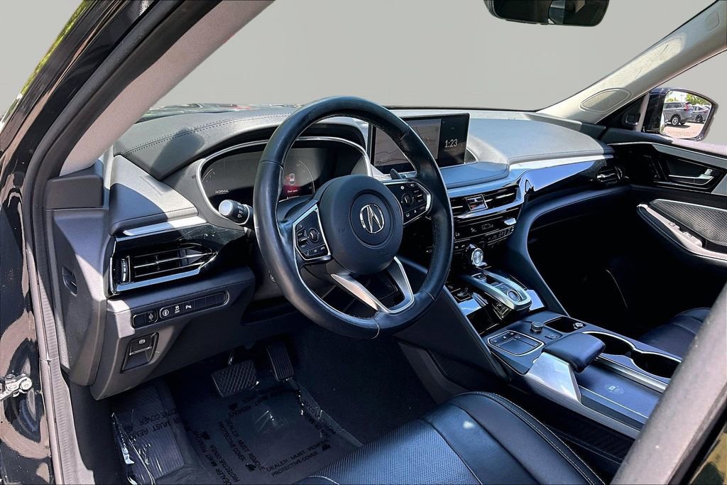 Used 2023 Acura MDX FWD w/ Technology Package image 14