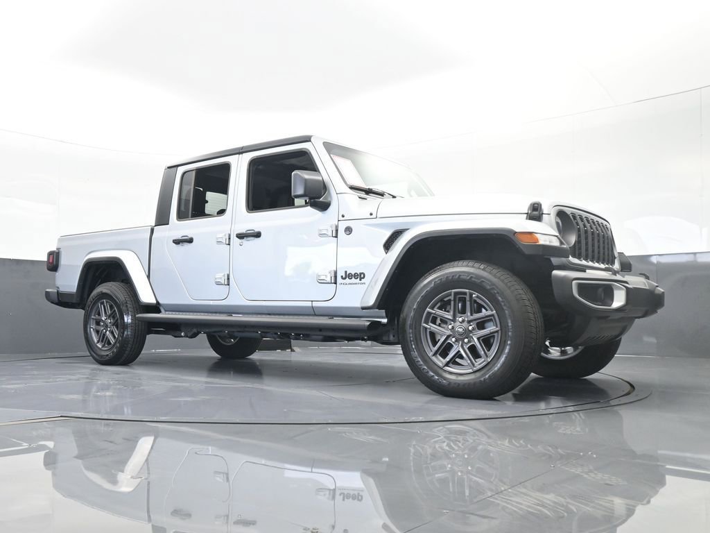 Used 2024 Jeep Gladiator Sport image 62