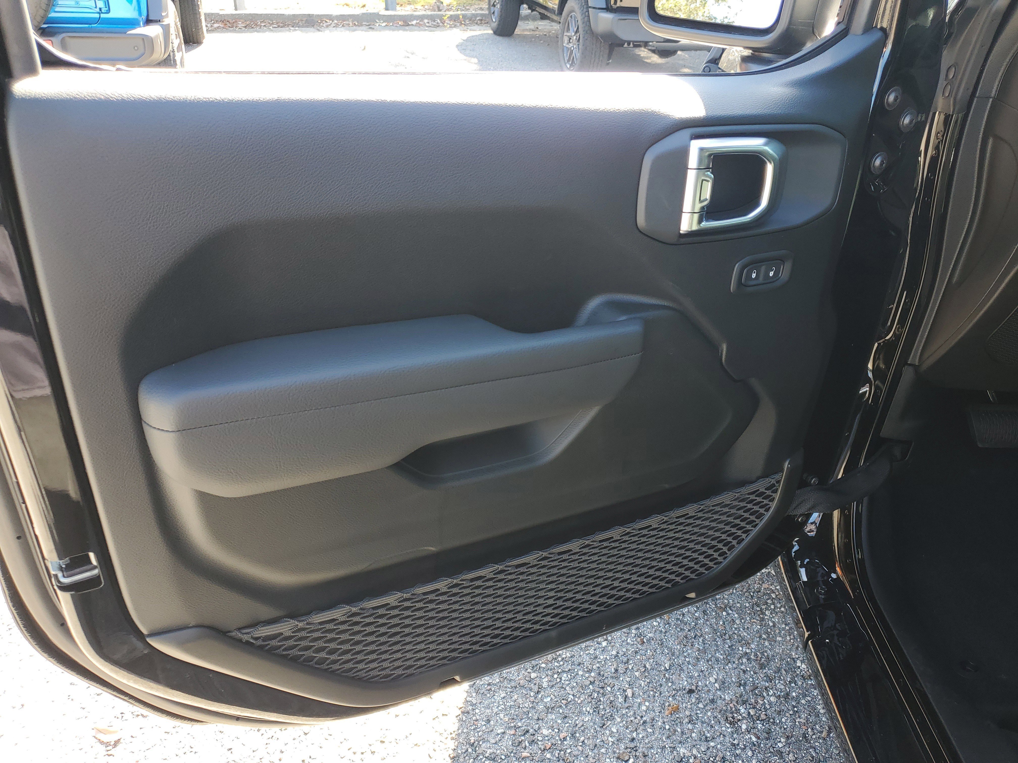 New 2026 Jeep Wrangler Sport AWD/4WD image 8