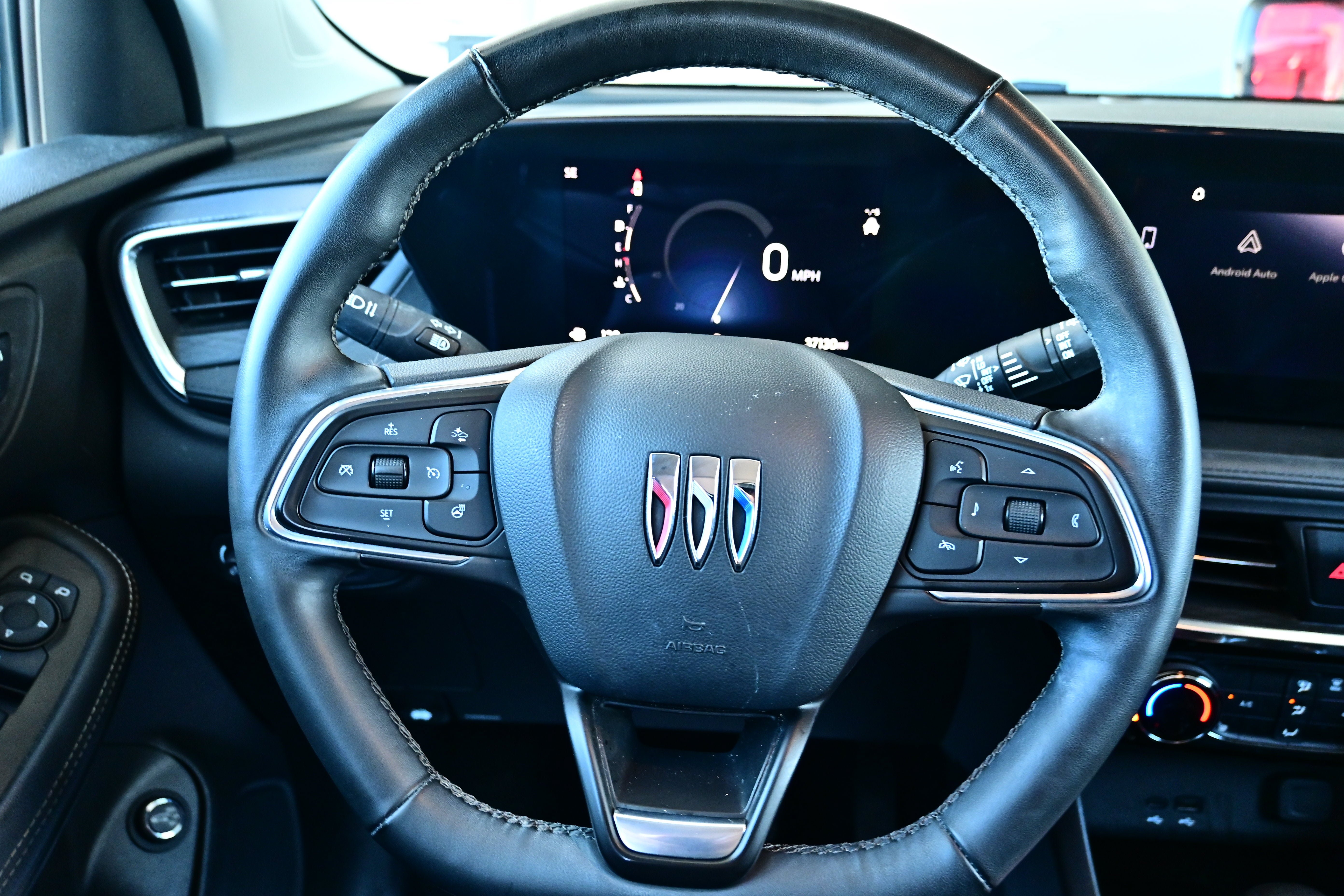 Used 2024 Buick Encore GX Sport Touring w/ Comfort Package AWD/4WD image 17