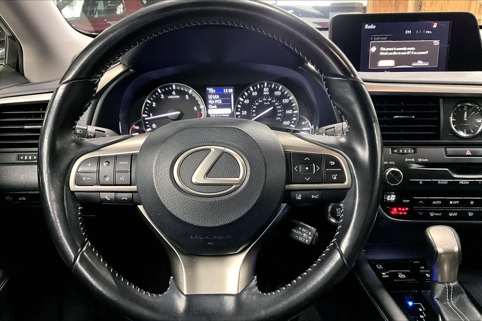 Used 2018 Lexus RX 350L FWD w/ Accessory Package image 5