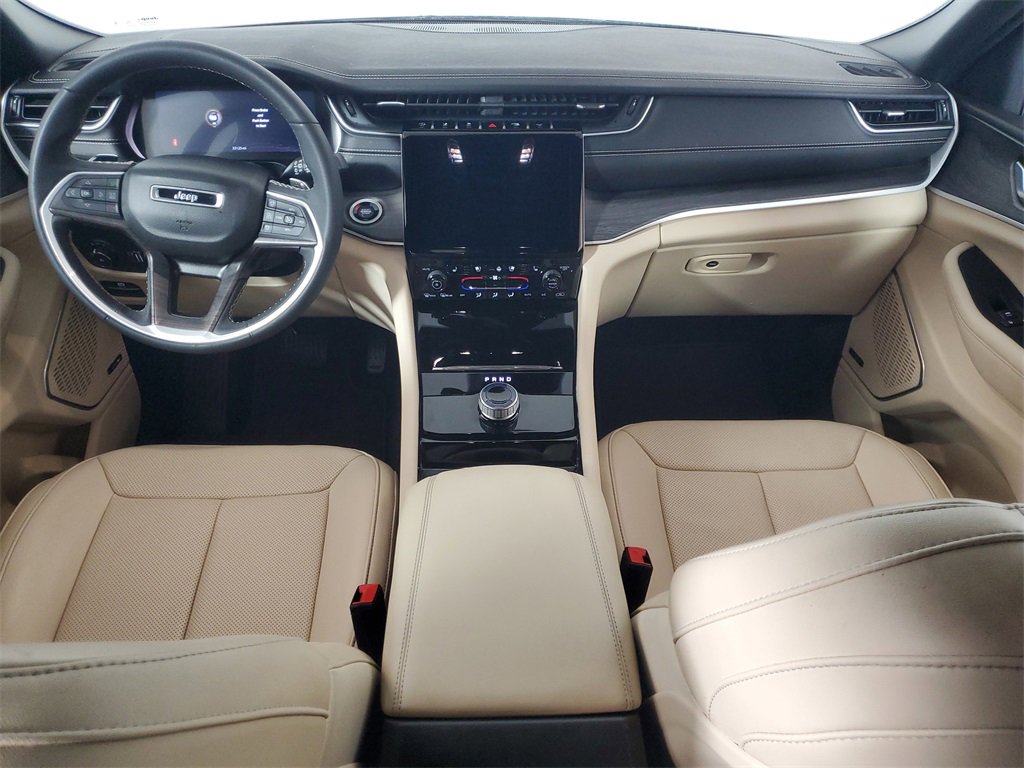 Used 2023 Jeep Grand Cherokee L Limited w/ Luxury Tech Group II image 15