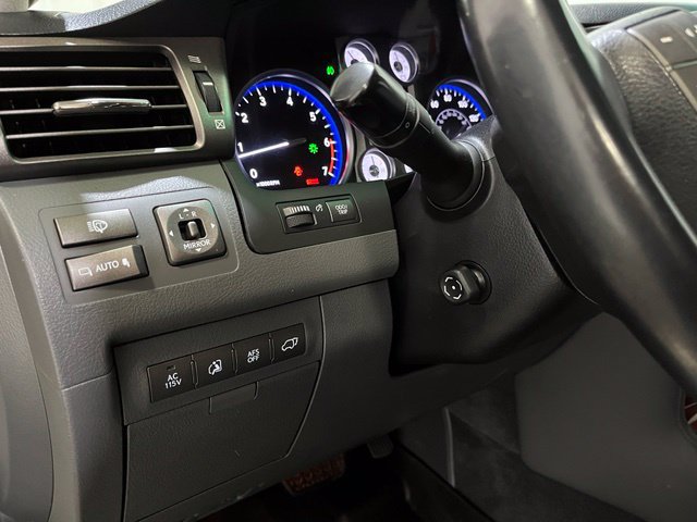 Used 2009 Lexus LX 570 4WD w/ Preferred Accessory Pkg image 20
