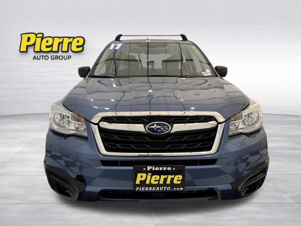 Used 2017 Subaru Forester 2.5i AWD/4WD image 7