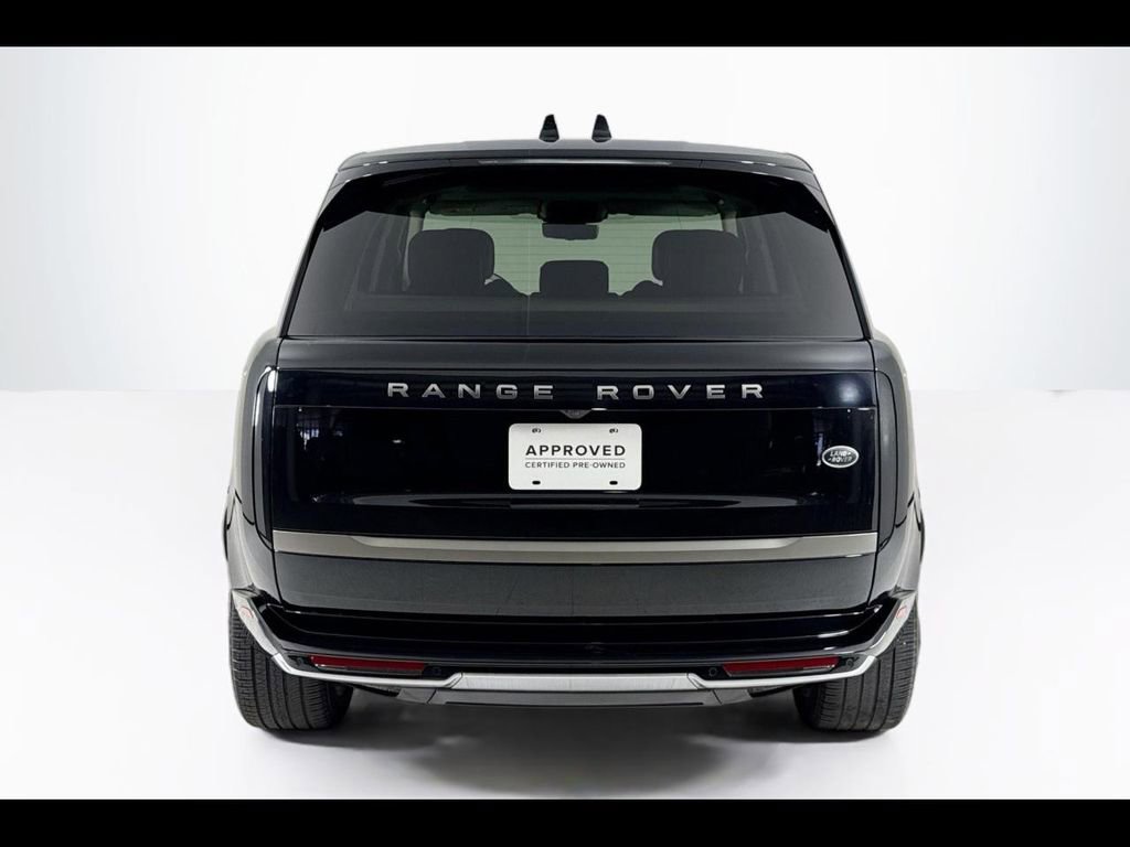 Used 2023 Land Rover Range Rover SE image 4