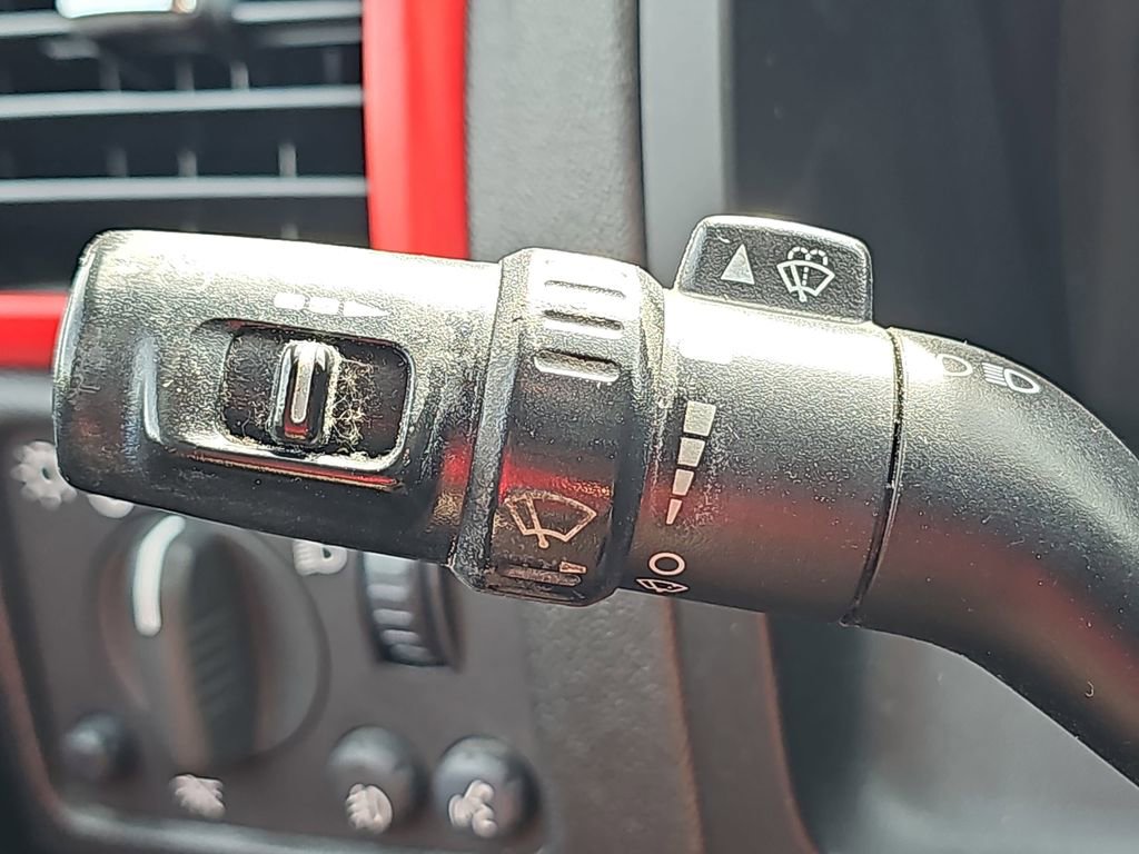 Used 2012 Chevrolet Colorado LT image 27