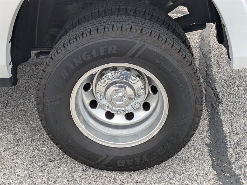 Used 2022 RAM 3500 Laramie w/ Chrome Appearance Group image 28