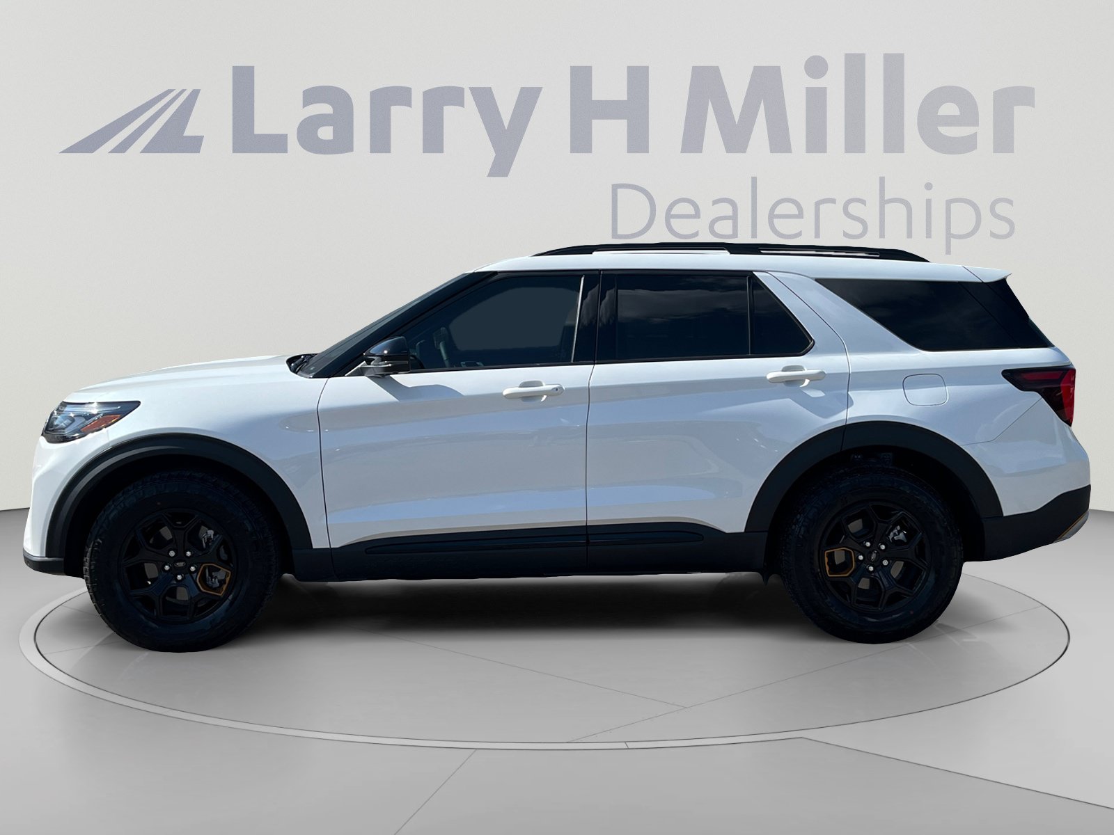 Used 2026 Ford Explorer Tremor w/ Tremor Ultimate Package AWD/4WD image 2