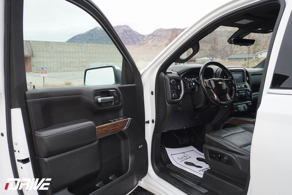 Used 2019 Chevrolet Silverado 1500 High Country image 17