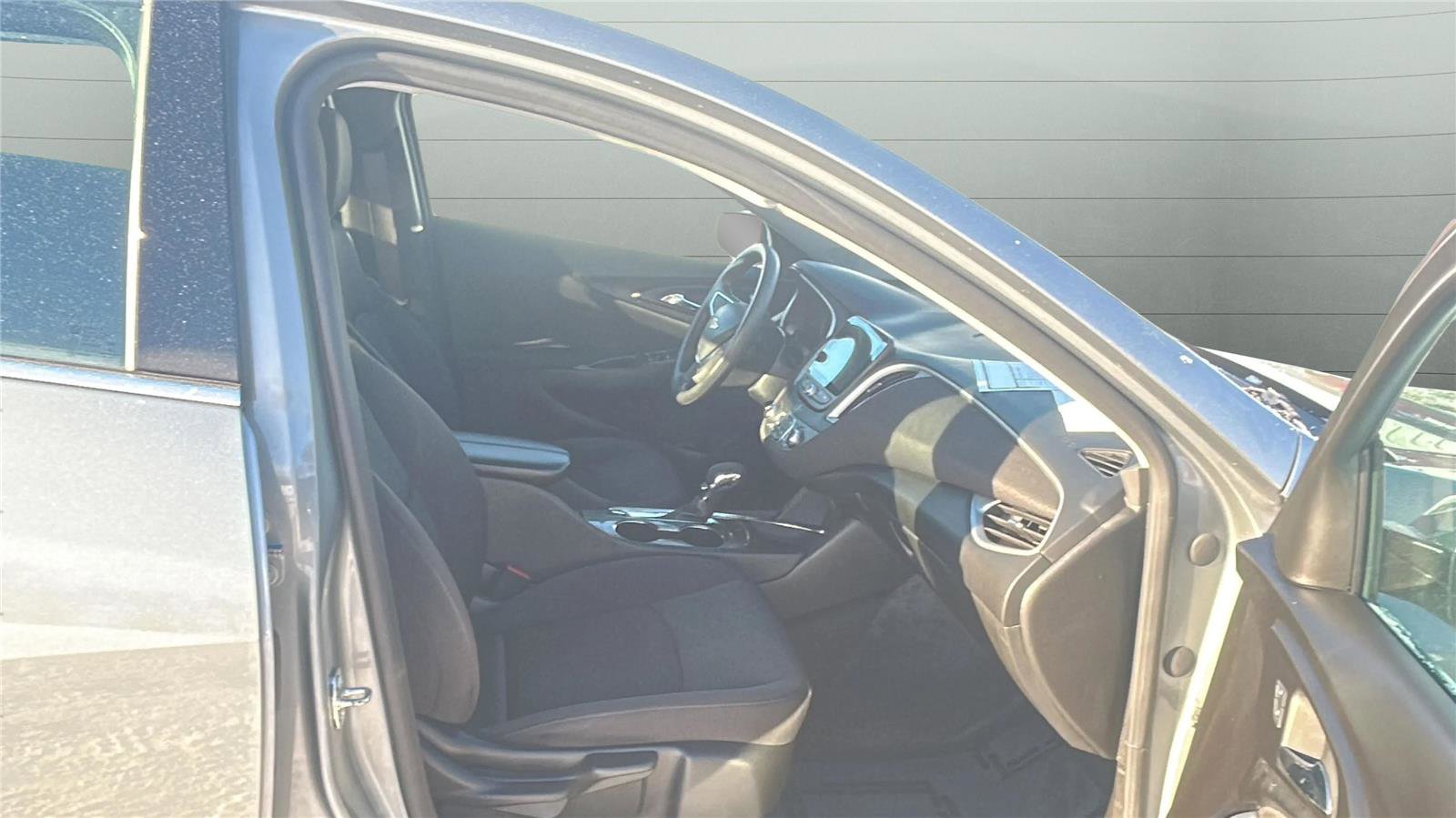 Used 2023 Chevrolet Malibu LT image 17