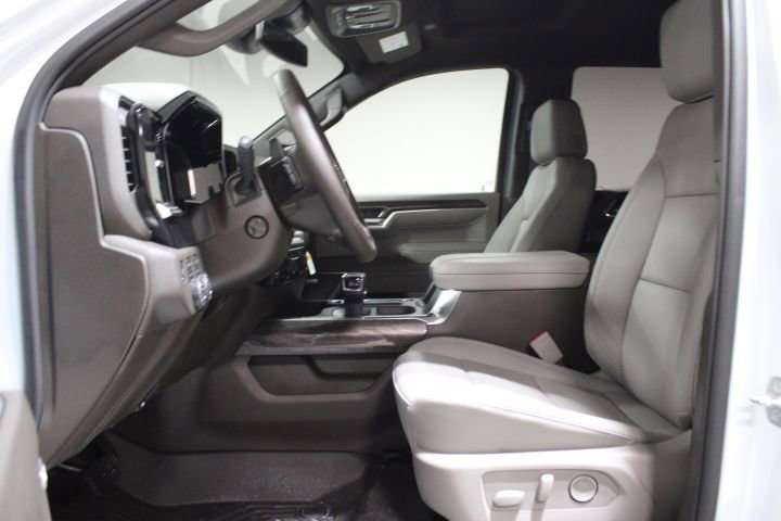 New 2026 Chevrolet Silverado 1500 LTZ image 17