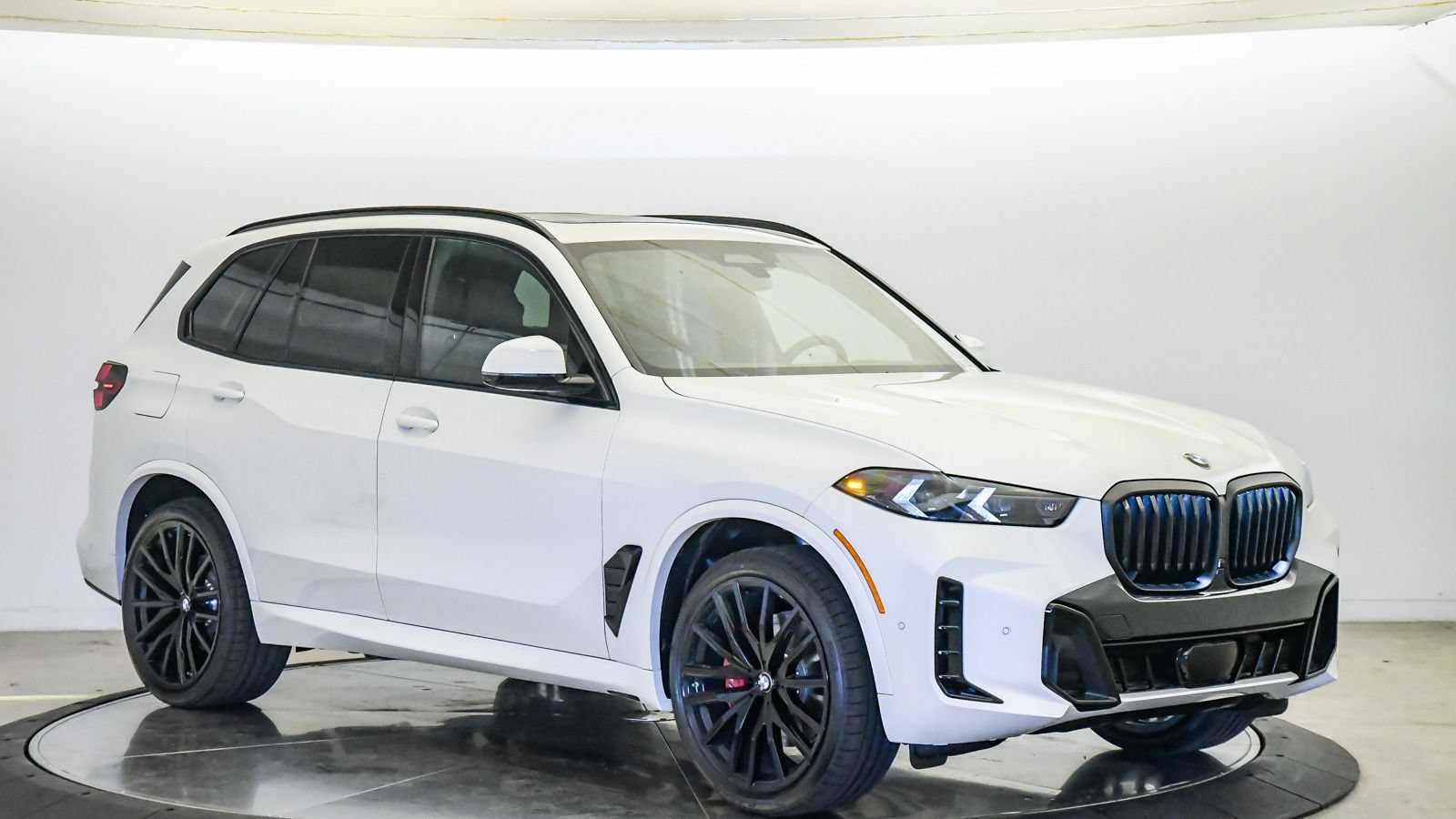 New 2026 BMW X5 sDrive40i w/ M Sport Package RWD image 6