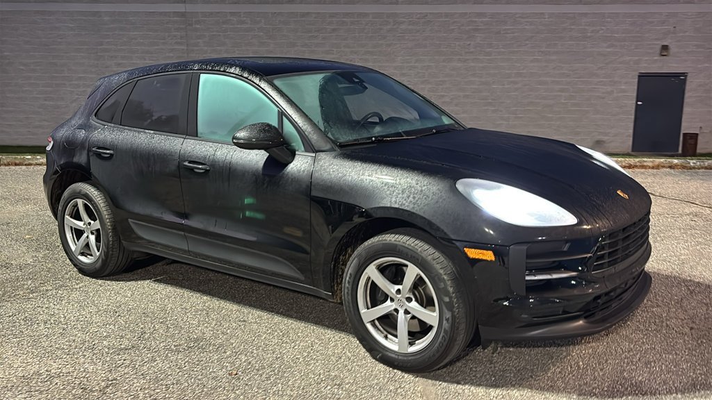 Used 2020 Porsche Macan AWD/4WD image 29