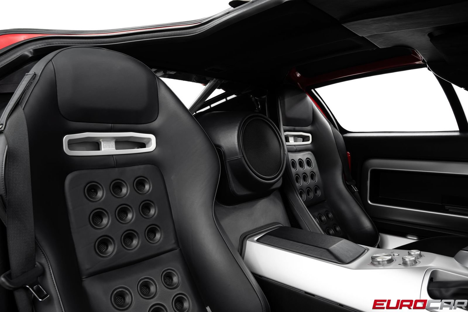 Used 2005 Ford GT RWD image 40