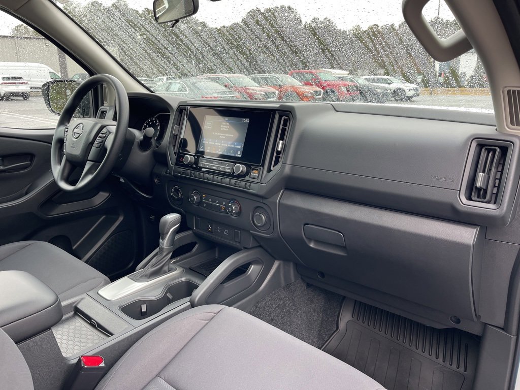 Used 2025 Nissan Frontier S image 9