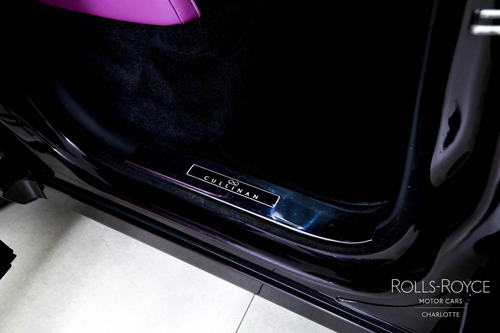 Certified 2025 Rolls-Royce Cullinan Black Badge image 25