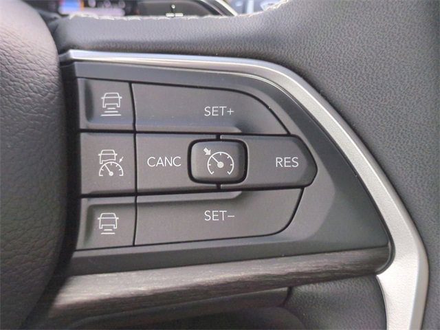 New 2025 Jeep Grand Cherokee Limited w/ Luxury Tech Group II image 27