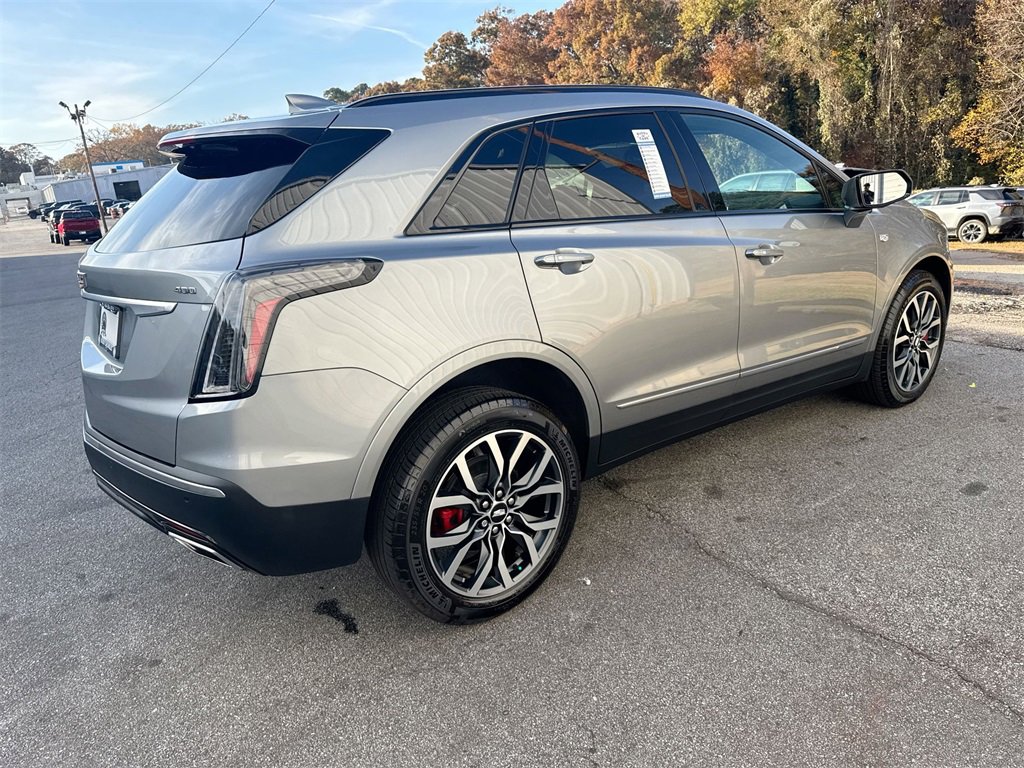 Used 2025 Cadillac XT5 Sportv w/ LPO, Floor Liner Package image 33