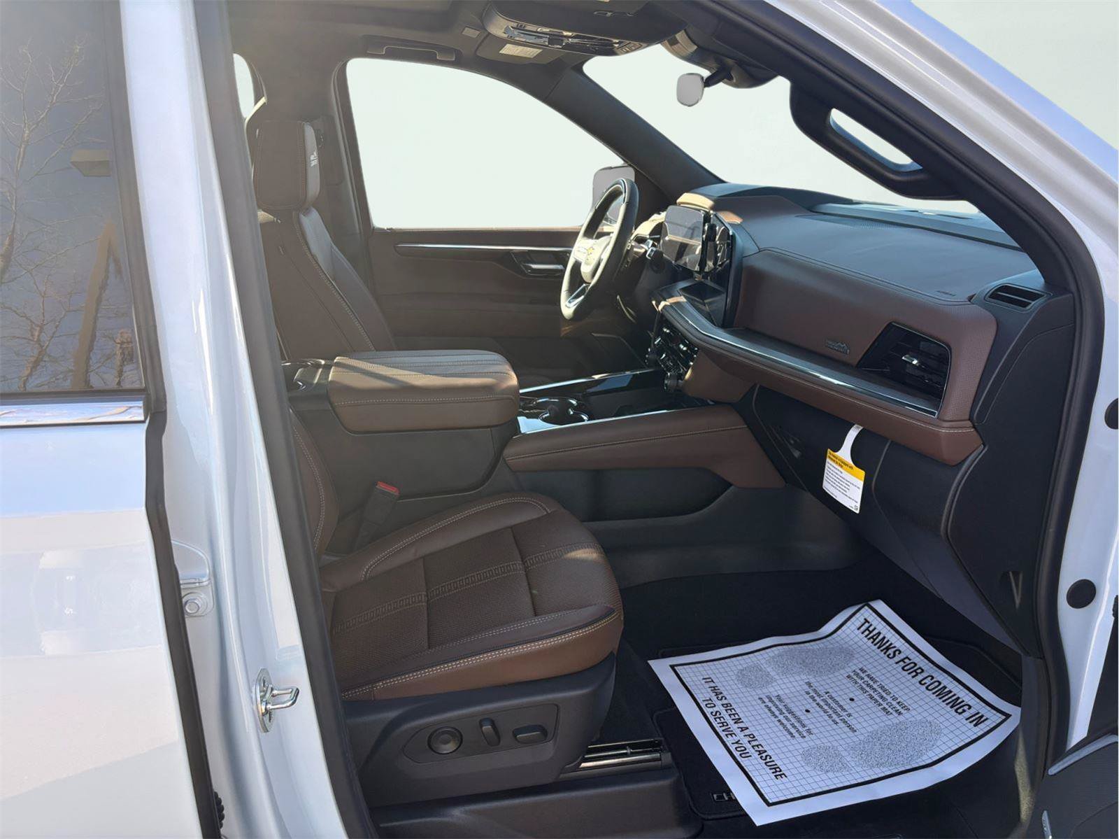 New 2026 Chevrolet Tahoe High Country AWD/4WD image 17