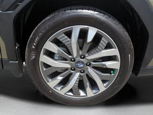 Used 2025 Subaru Forester Touring w/ Popular Package - Touring AWD/4WD image 27