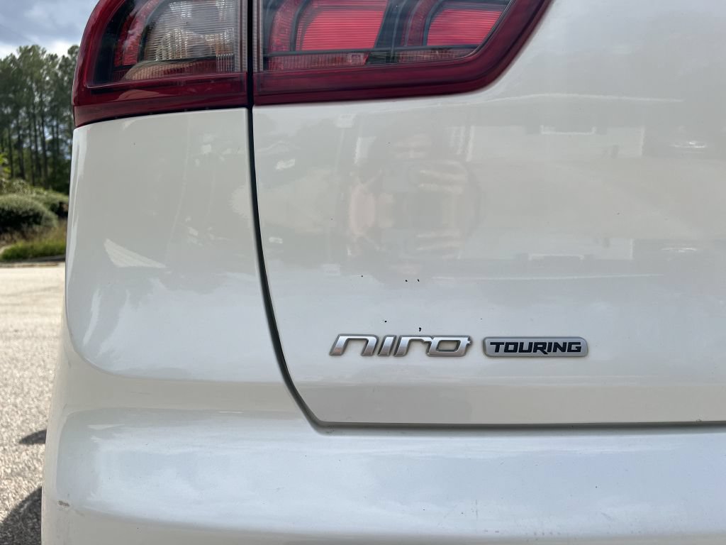 Used 2019 Kia Niro S Touring FWD image 22