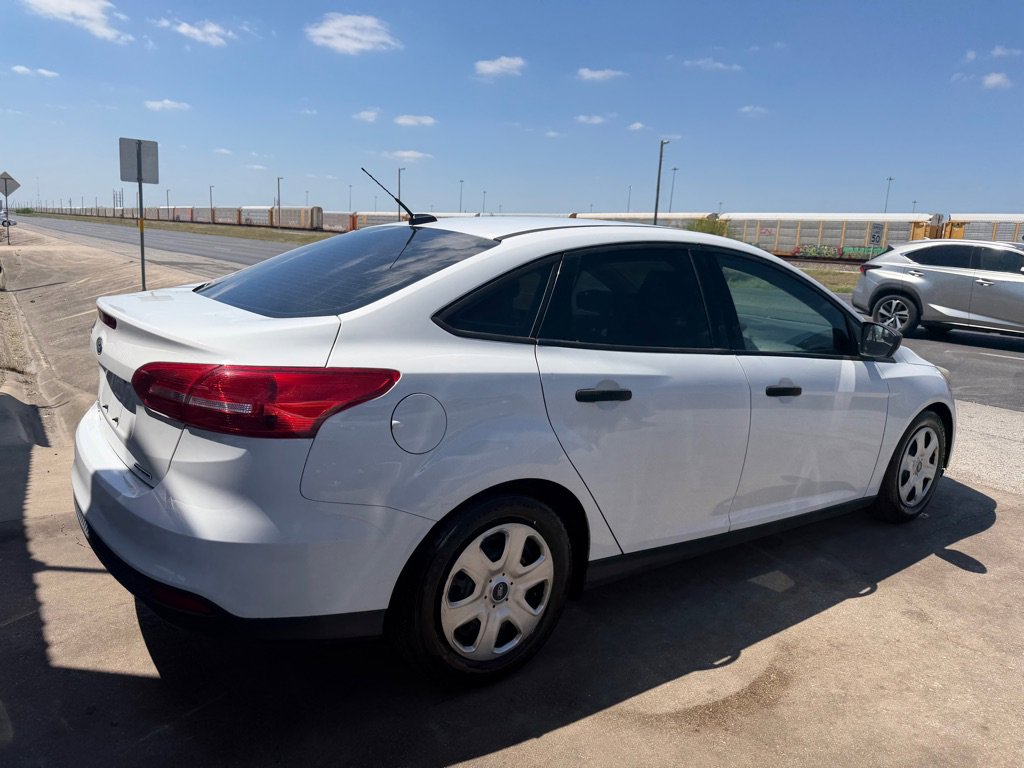 Used 2016 Ford Focus S image 21
