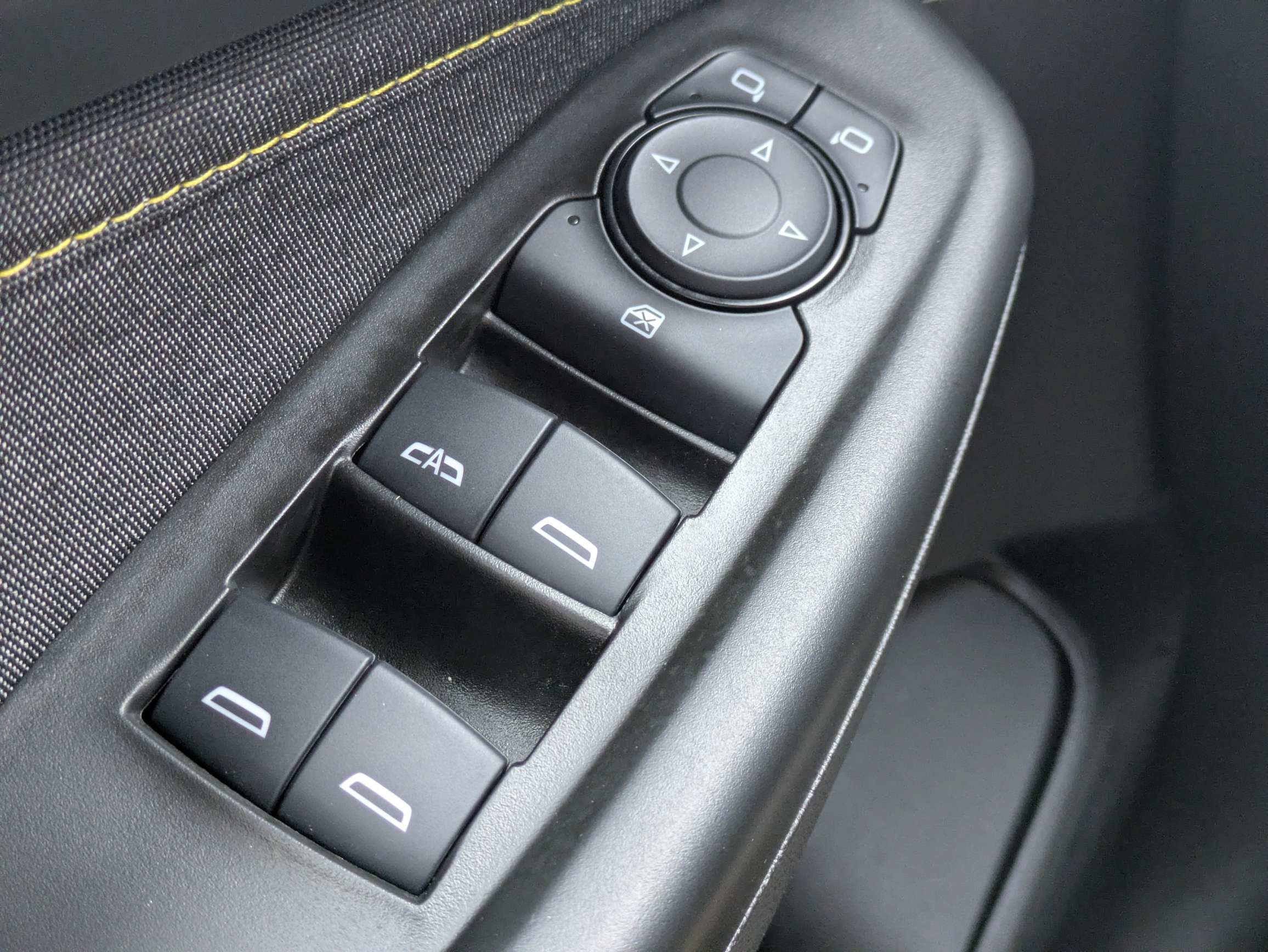 Used 2025 Chevrolet TrailBlazer ACTIV w/ Driver Confidence Package FWD image 28