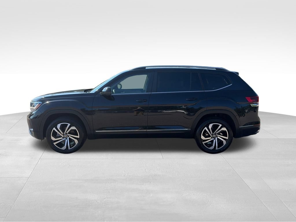 Used 2022 Volkswagen Atlas SEL AWD/4WD image 2