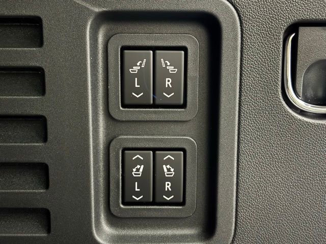 New 2026 Buick Enclave Preferred w/ Power Package image 12