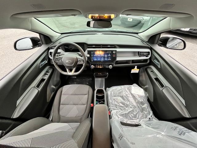 New 2027 Chevrolet Bolt LT w/ Comfort Package FWD image 21