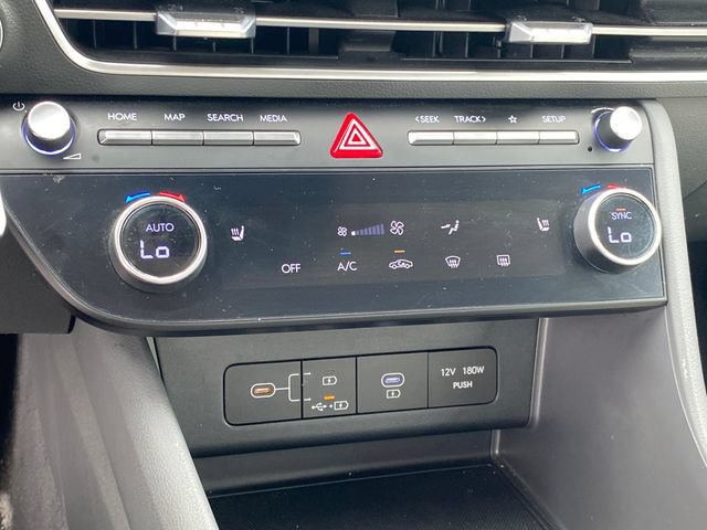 Used 2025 Hyundai Sonata SEL FWD image 13