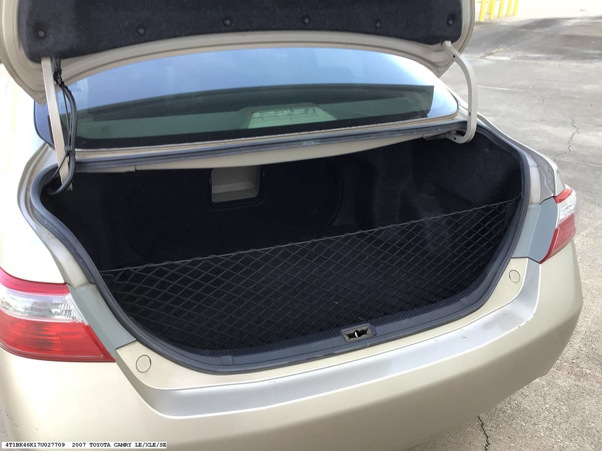 Used 2007 Toyota Camry XLE FWD image 13