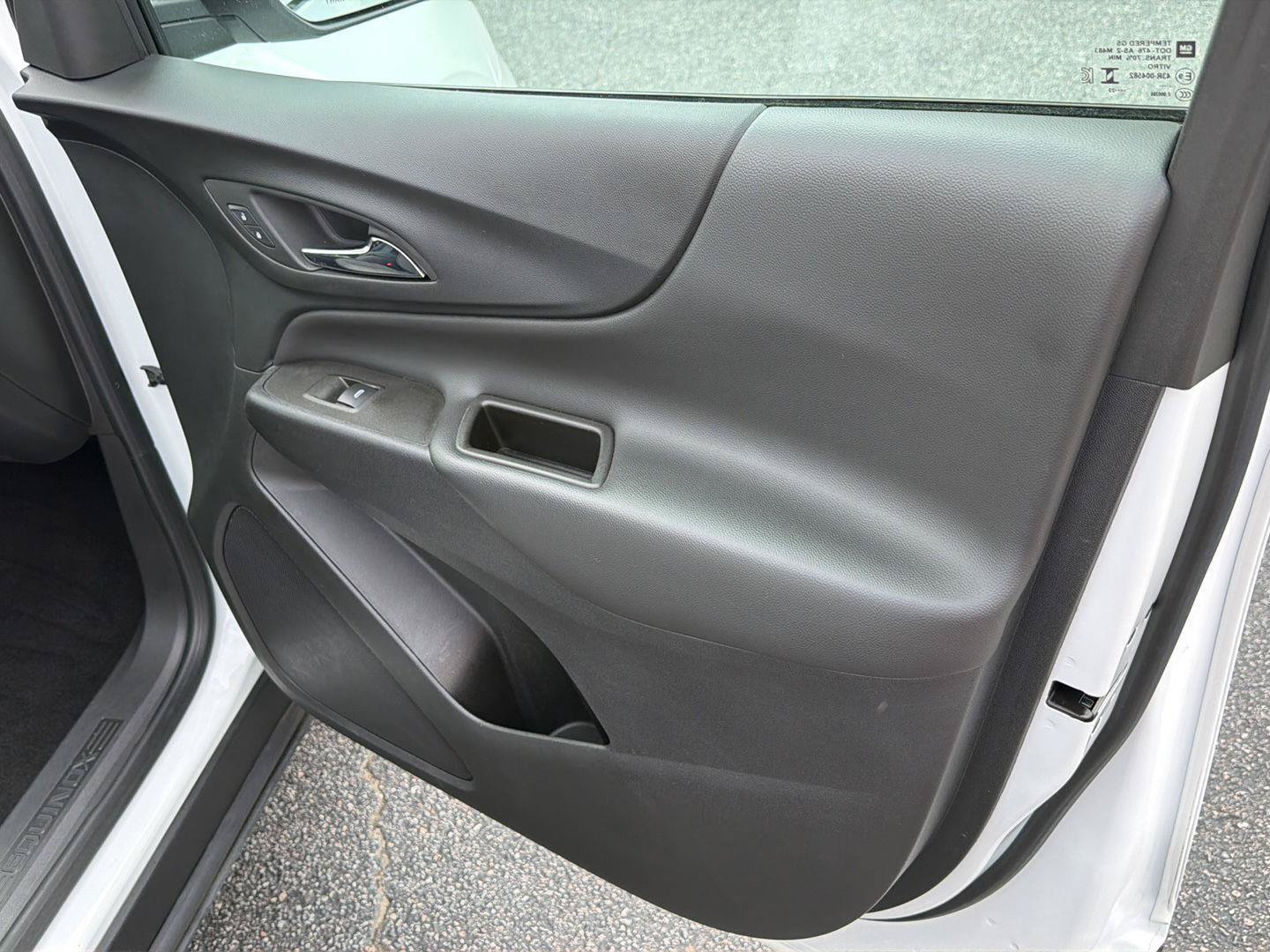 Used 2023 Chevrolet Equinox LT FWD image 14