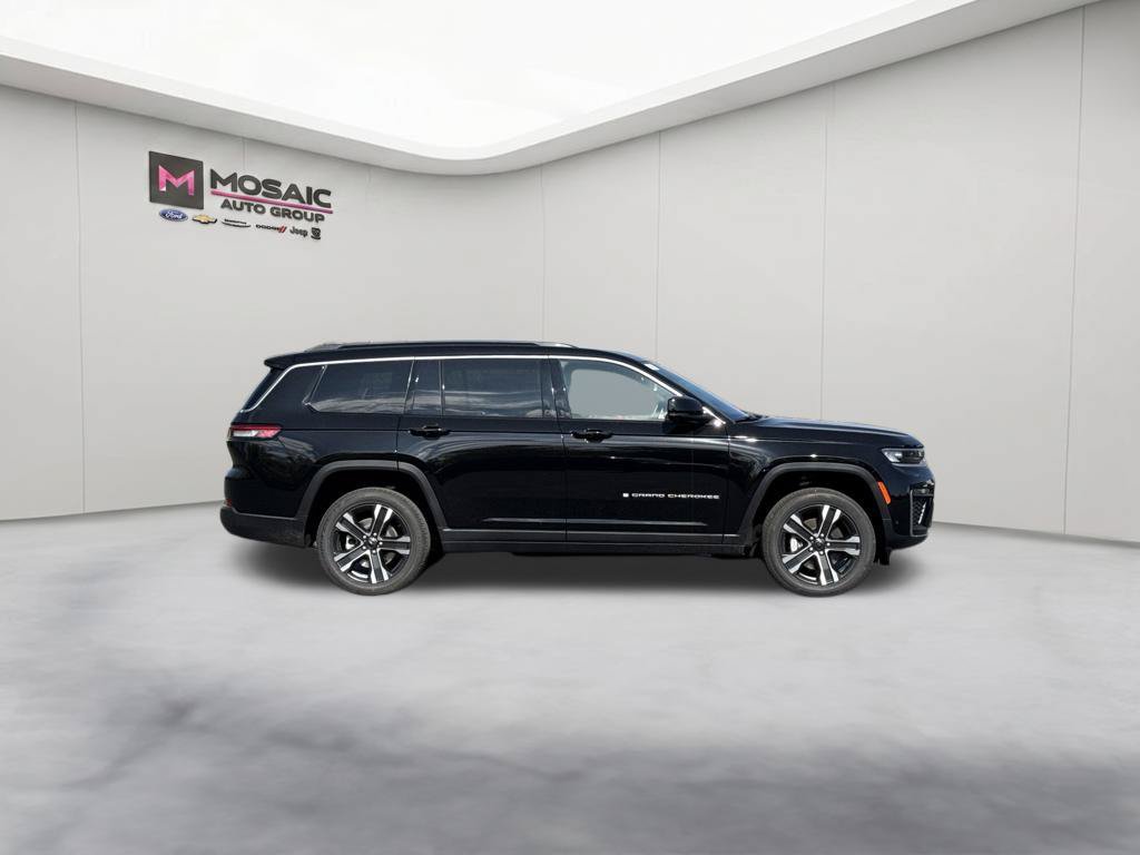 New 2027 Jeep Grand Cherokee L Limited AWD/4WD image 9