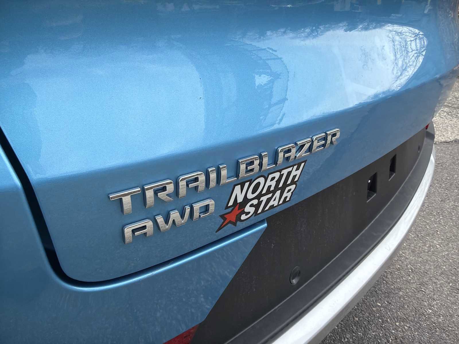 Used 2025 Chevrolet TrailBlazer LT w/ Convenience Package image 28