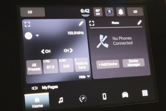 Used 2023 Jeep Grand Cherokee L Laredo AWD/4WD image 25