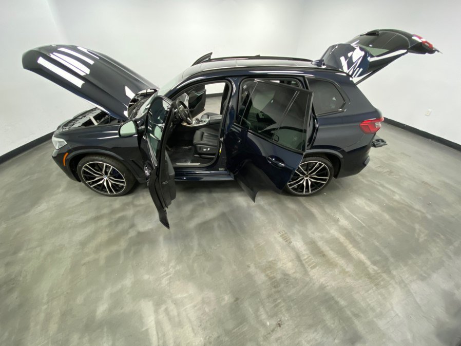 Used 2019 BMW X5 xDrive50i w/ M Sport Package AWD/4WD image 50