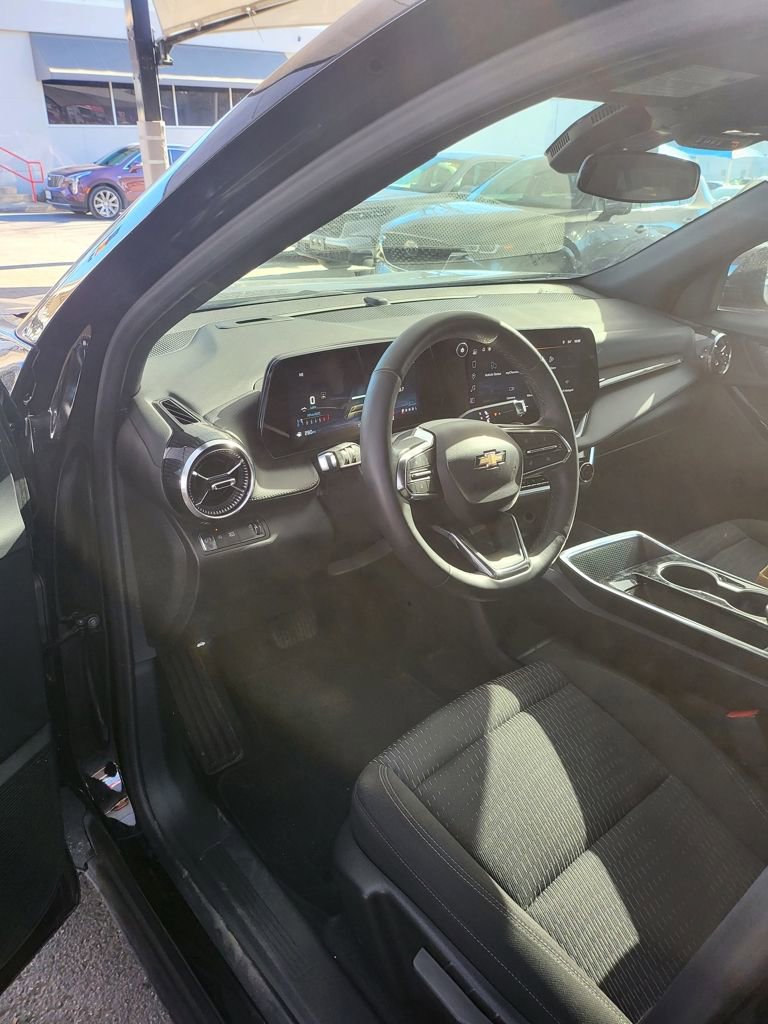 Used 2025 Chevrolet Equinox LT image 5