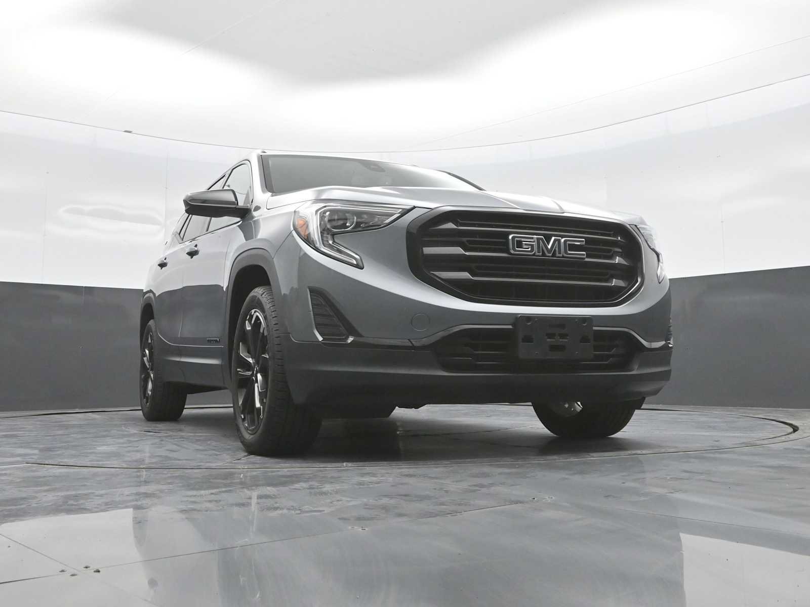 Used 2021 GMC Terrain SLE w/ Driver Convenience Package AWD/4WD image 34