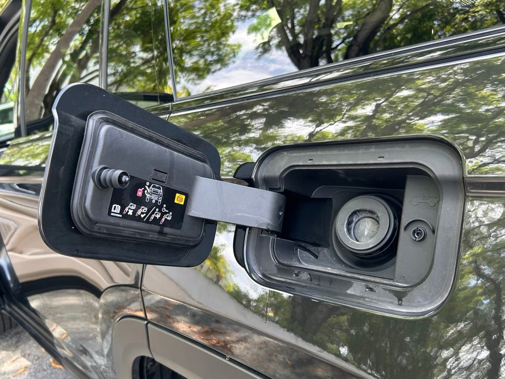 Used 2024 Jeep Grand Cherokee Limited 4xe w/ Trailer Tow Package AWD/4WD image 48