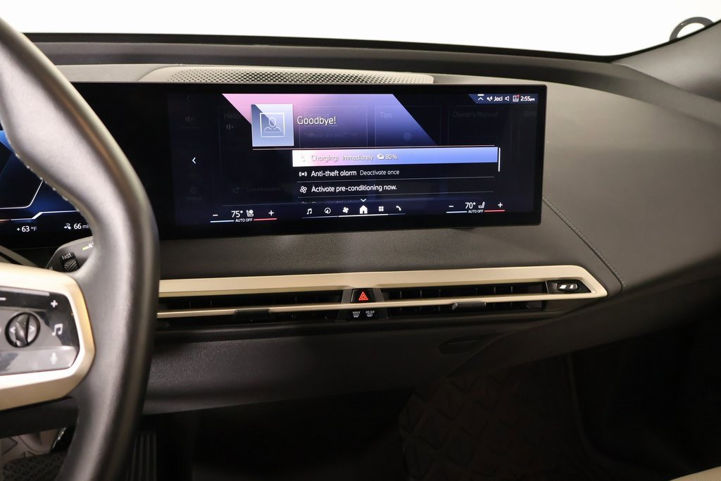 Used 2024 BMW iX xDrive50 w/ Sport Package image 5