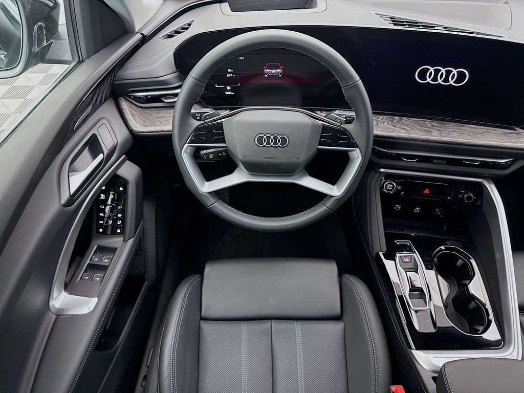 Used 2025 Audi Q5 Premium Plus w/ Premium Plus AWD/4WD image 11